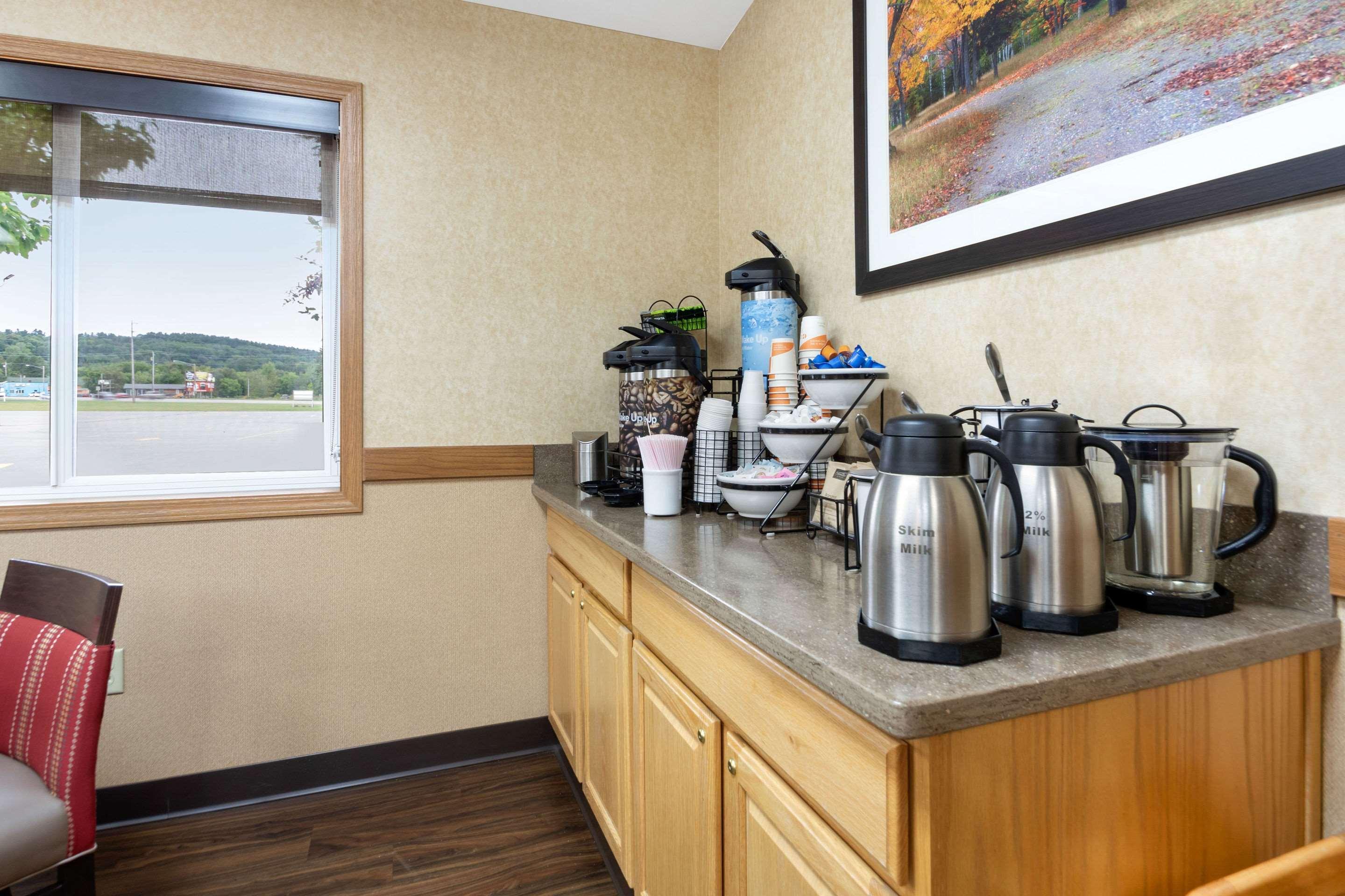 Comfort Inn Iron Mountain Esterno foto