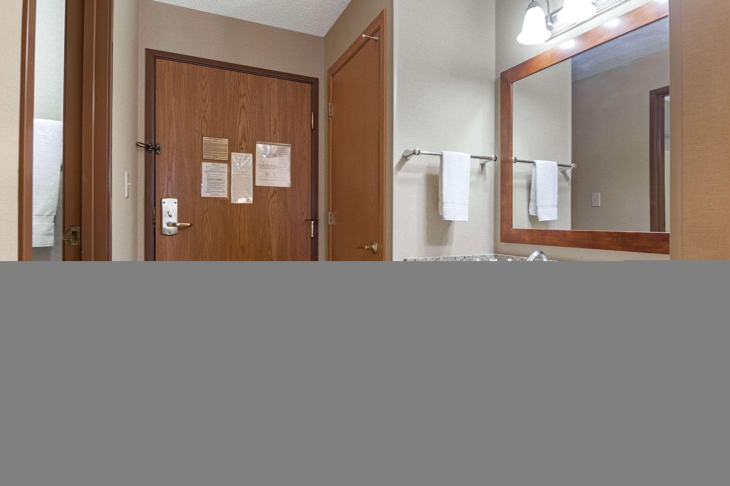 Comfort Inn Iron Mountain Esterno foto