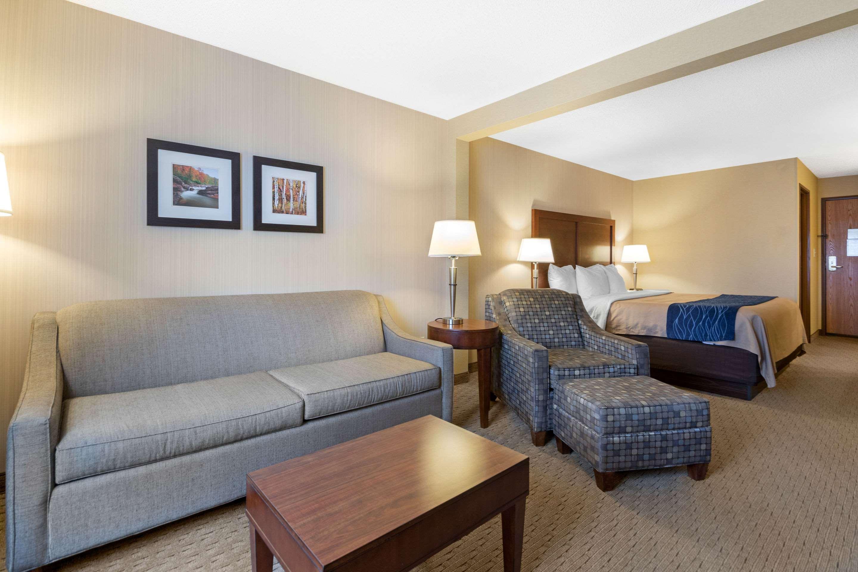 Comfort Inn Iron Mountain Esterno foto